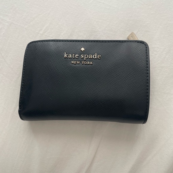 Kate Spade Wallet - Picture 1 of 5